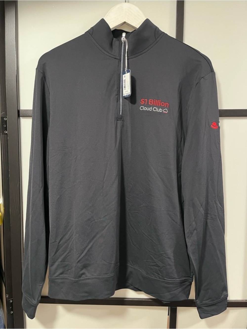 Johnnie-O Red Hat $1 Billion Cloud Club Motion 1/4 Zip Pullover Medium NWT